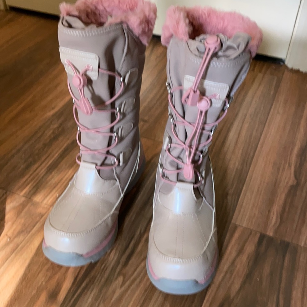 Winter boots